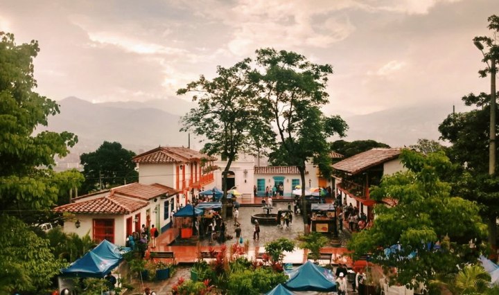 Medellín, uma das cidades lindas para conhecer na Colômbia